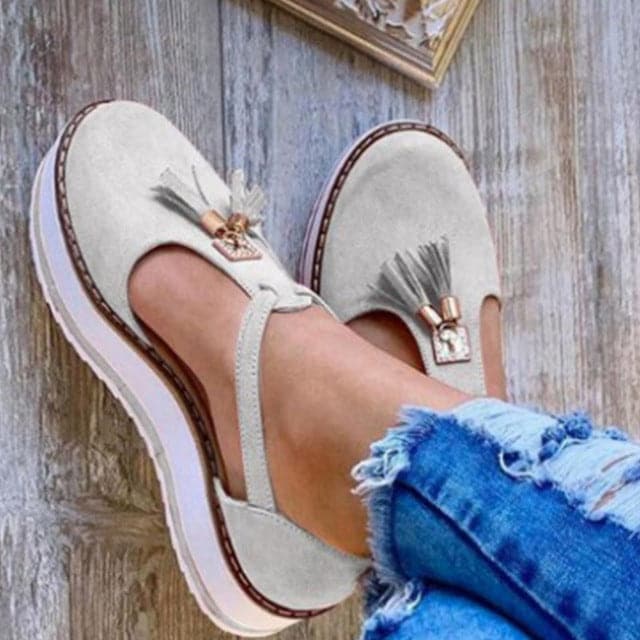Women's Tassel Round Toe Flat Heel Pumps - Koyers