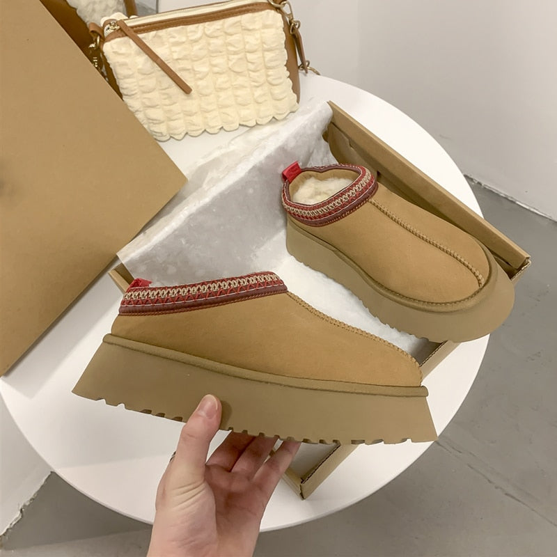 Chelsea Chic Comfy Platform Slippers - Koyers