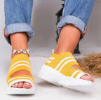 Comfortable Woven Peep-toe Sandals - Koyers