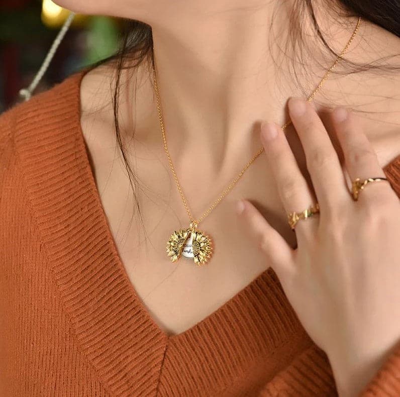 "You Are My Sunshine" Sunflower Necklace - Koyers