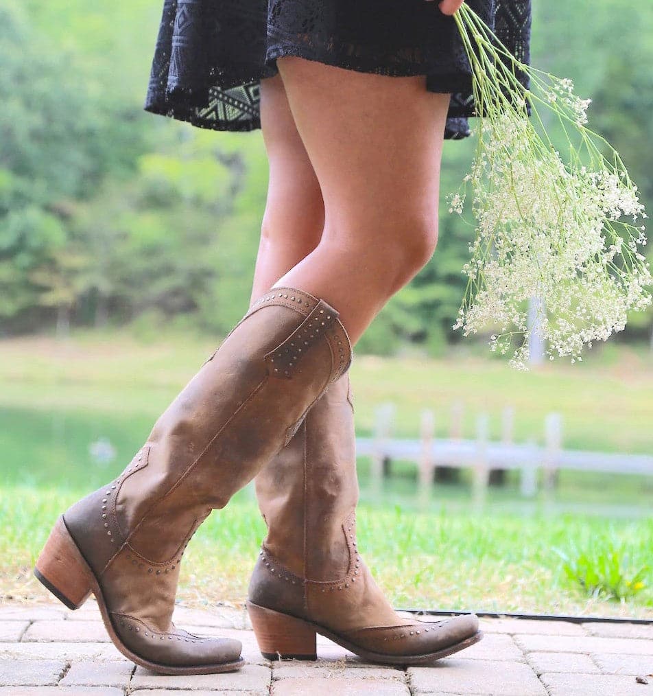 Cowgirl Medium Heel Retro Boots - Koyers