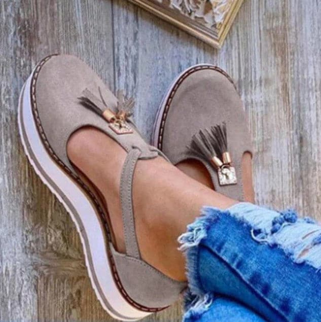 Women's Tassel Round Toe Flat Heel Pumps - Koyers