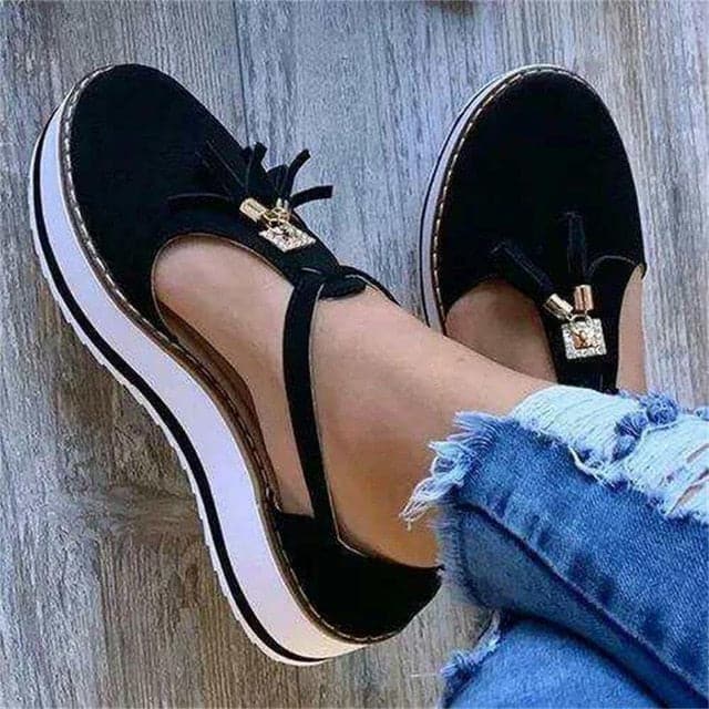 Women's Tassel Round Toe Flat Heel Pumps - Koyers