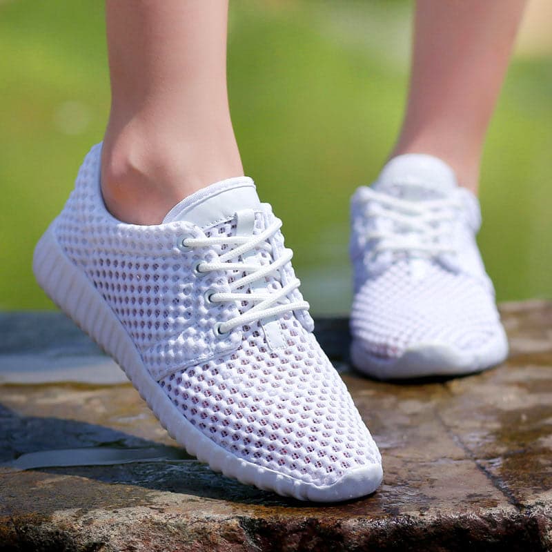 Fashionable Lightweight Mesh Sneakers - Koyers