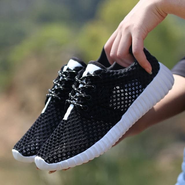 Fashionable Lightweight Mesh Sneakers - Koyers