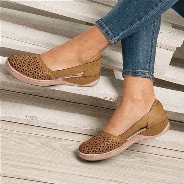 Round Toe Hollow-Out Breathable Flat Sandals - Koyers