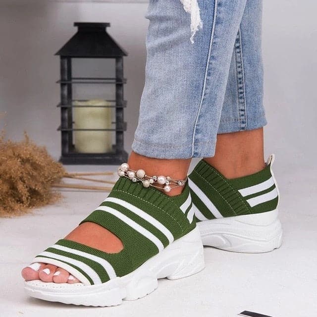 Comfortable Woven Peep-toe Sandals - Koyers