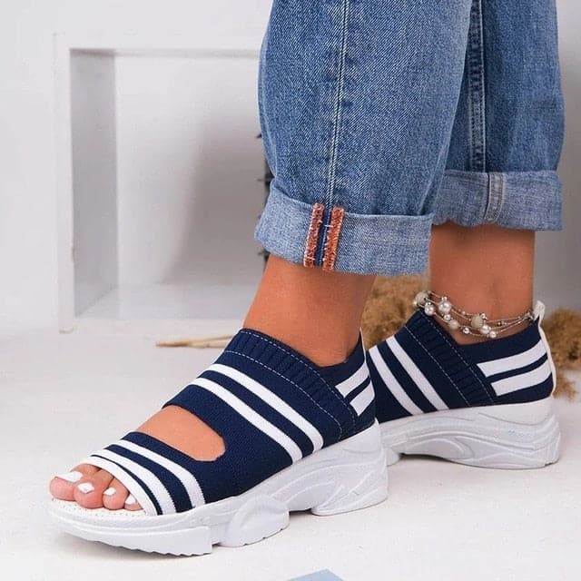 Comfortable Woven Peep-toe Sandals - Koyers